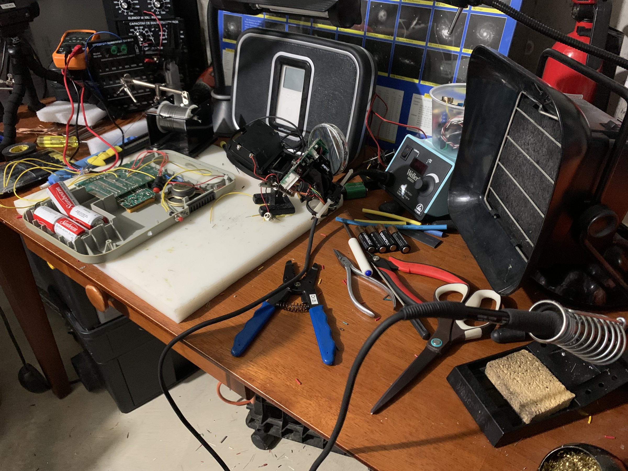 Circuit bending lab bench