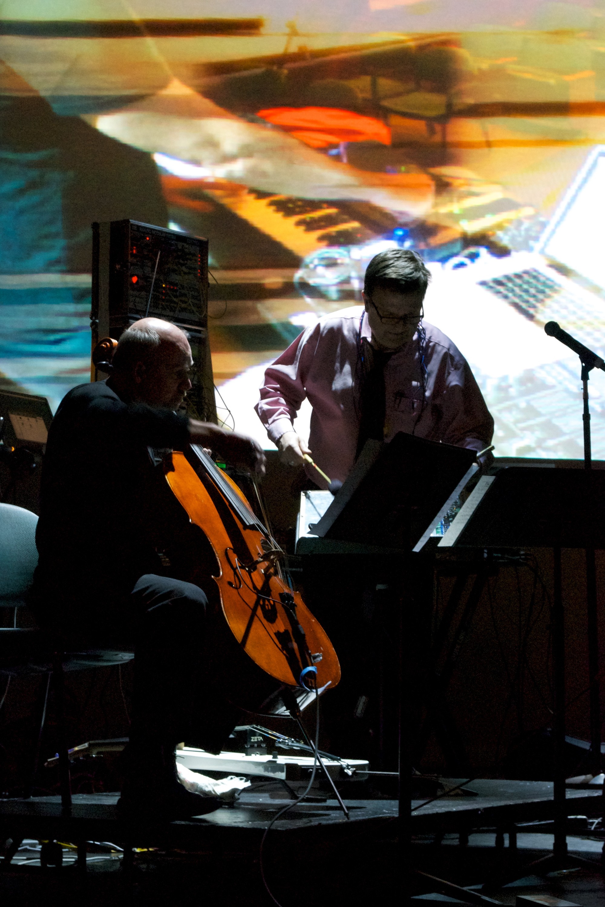 Boulanger and Kari Juusela on stage