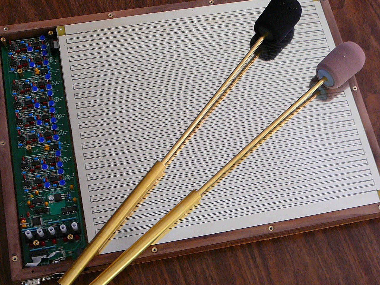 Radio Baton close-up of sensing plate and rods